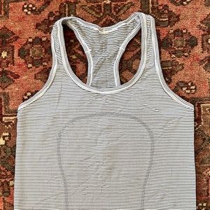 Lulu Run Swiftly Tank 🤍🖤